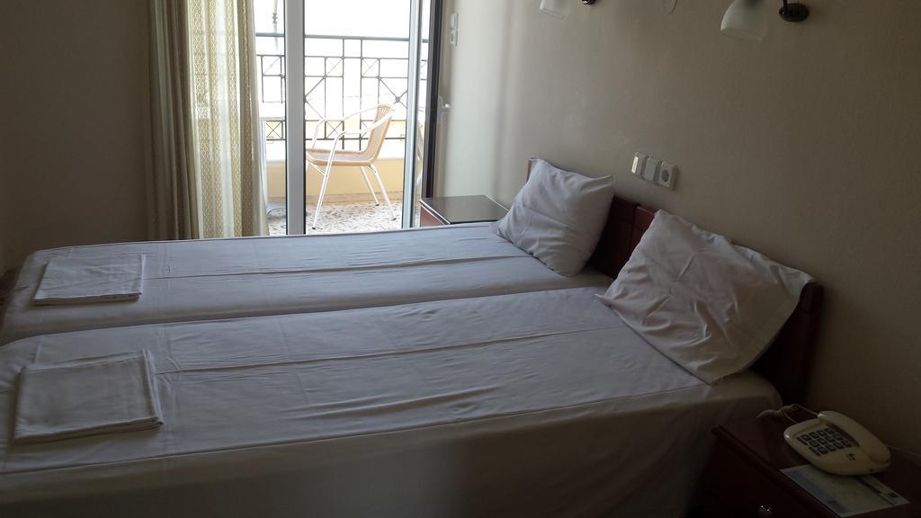 Dimitra Hotel Loutra Edipsou (Evia) Quarto foto